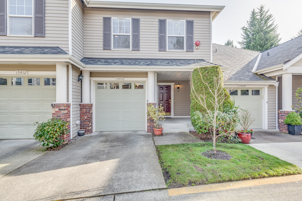 Property Photo: 15410 134th Place NE 26C WA 98072