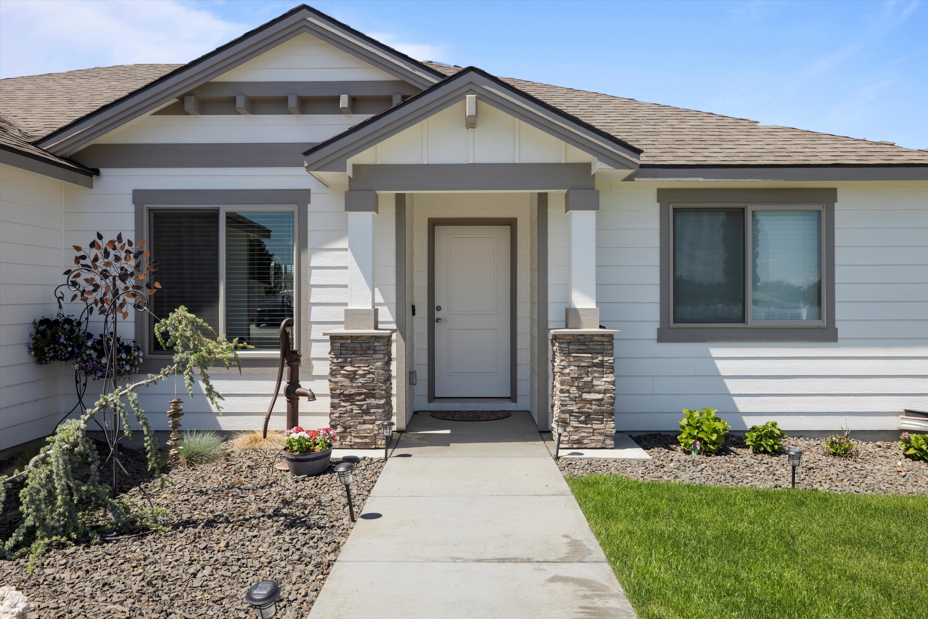 Property Photo: 600 Lizzy Lane WA 98930-0017