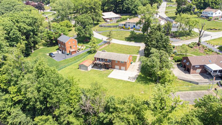 Property Photo: 3466 Ridgewood Dr PA 15235