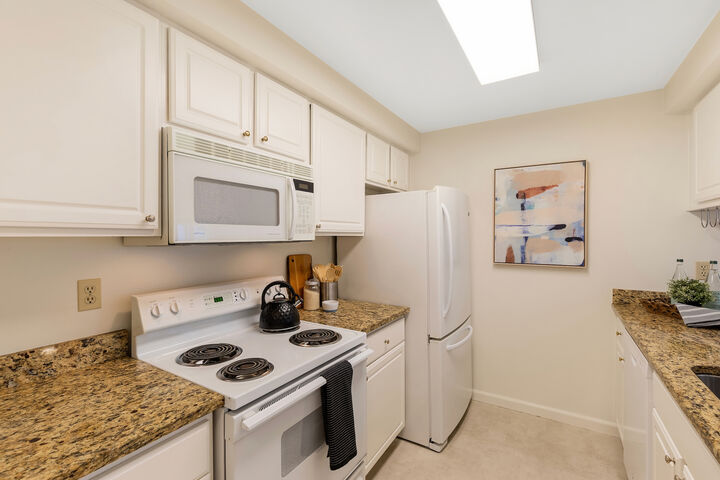 Property Photo: 132 NE 95th Street B205 WA 98115