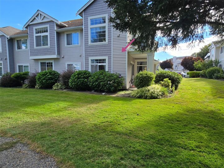 Property Photo: 23524 55th Avenue S 14-1 WA 98032