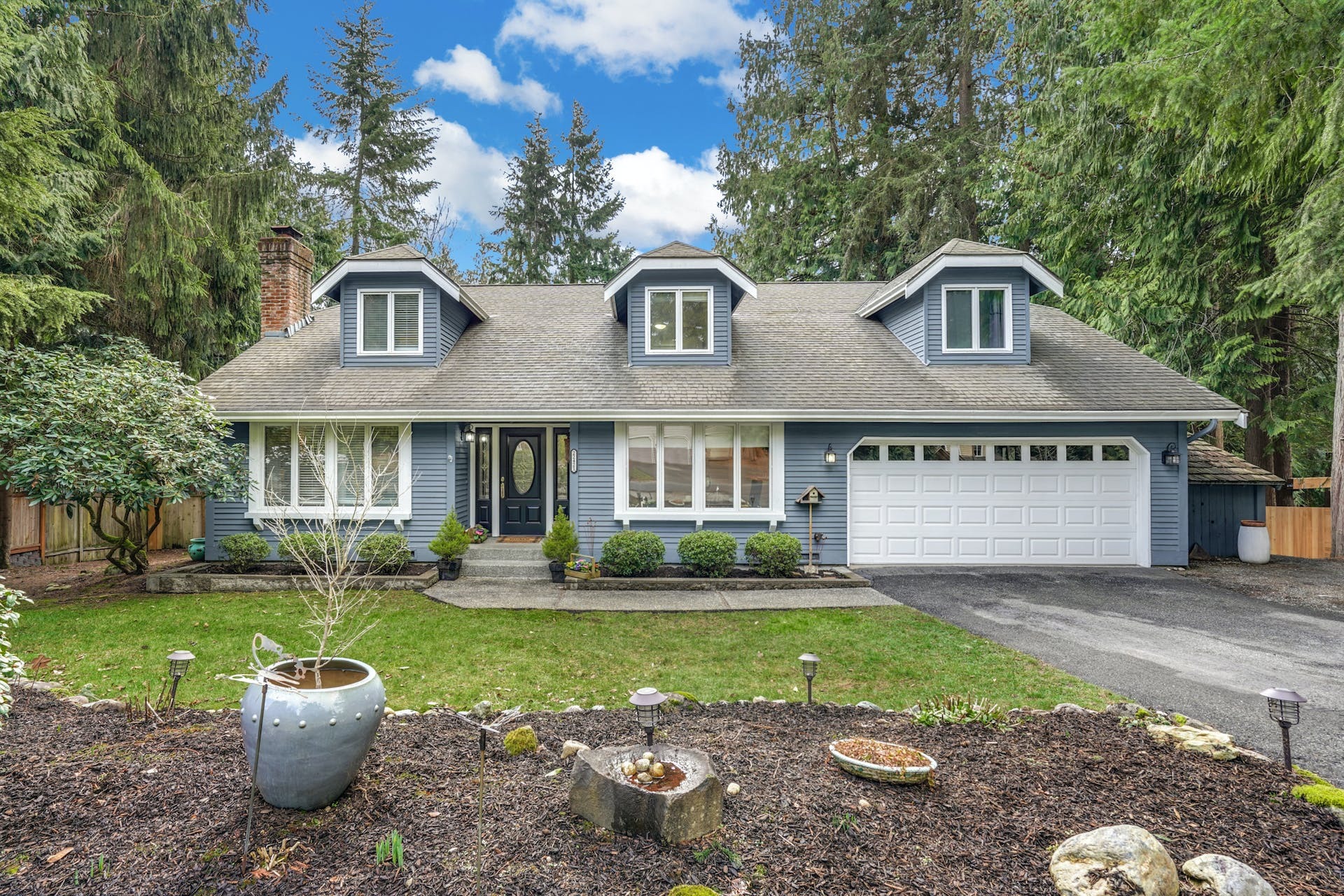 Property Photo:  22421 NE 20th Street  WA 98074 