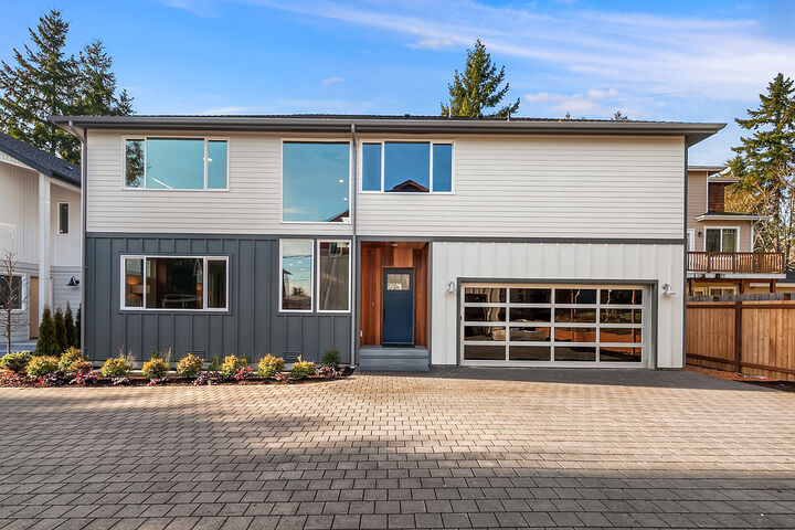 10321 Sand Point Wy NE  Seattle WA 98125 photo