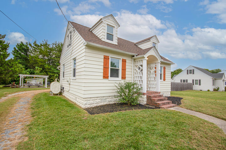 Property Photo:  115 Civic Avenue  MD 21804 