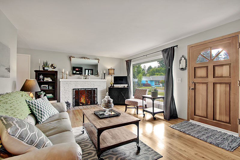 Property Photo: Living room 854 Queen Ave NE WA 98056