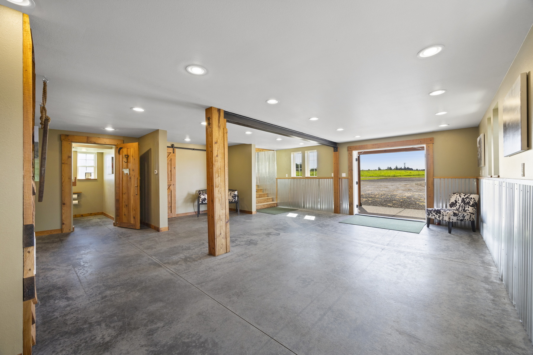 Property Photo: 2751 Aldergrove Road WA 98248