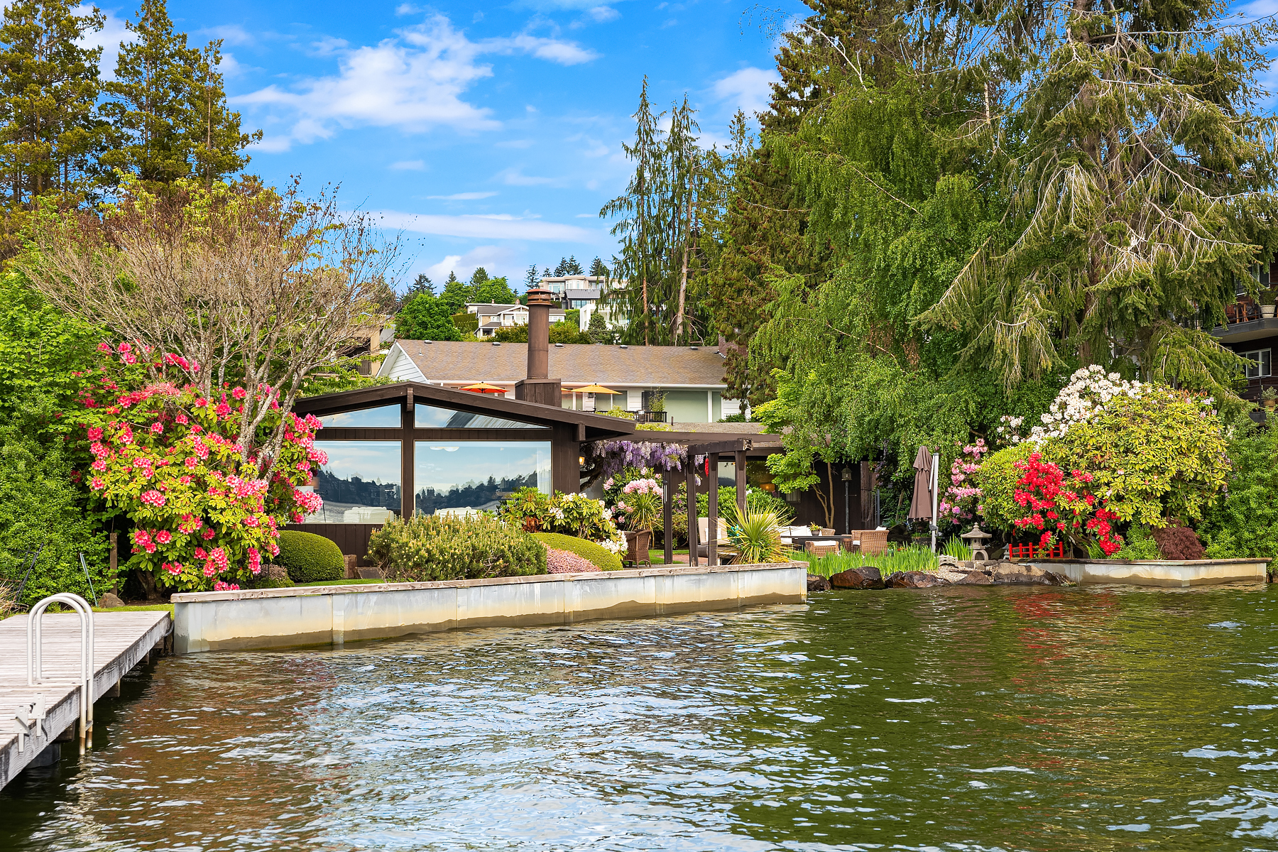 Property Photo: 6209 Lake Washington Boulevard NE WA 98033