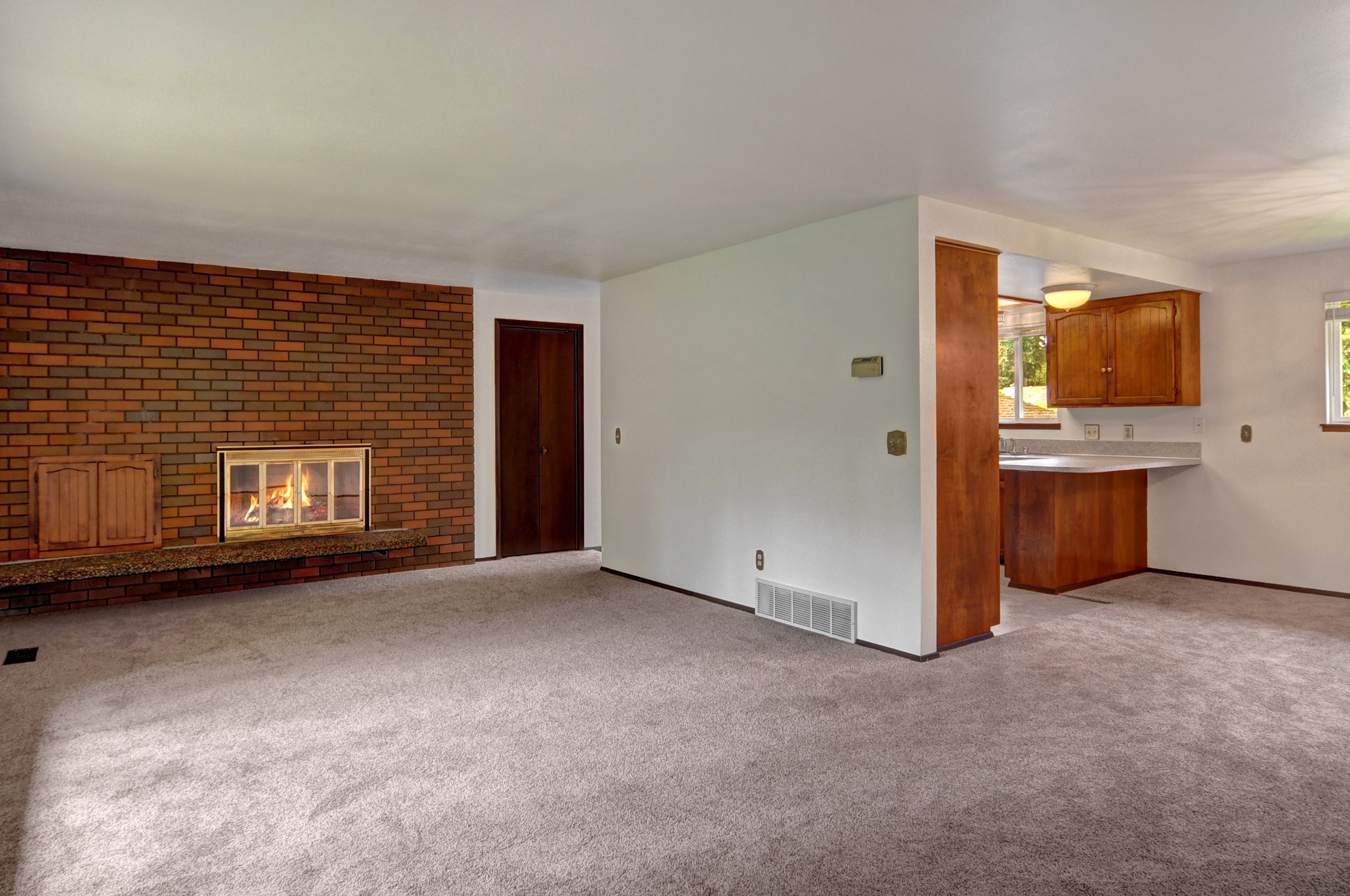 Property Photo: Living, dining room and kitchen 10529 39th Dr NE  WA 98271 