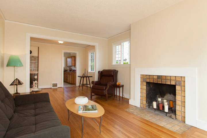 Property Photo: Living room 2346 N 60th St  WA 98103 