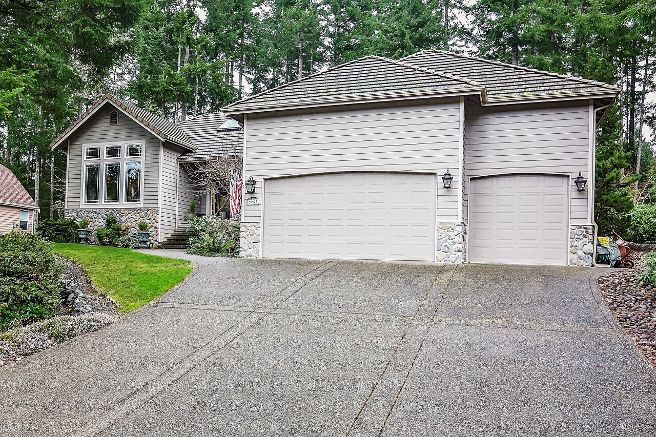Property Photo: Exterior 6953 Wentworth Ave SW  WA 98367 