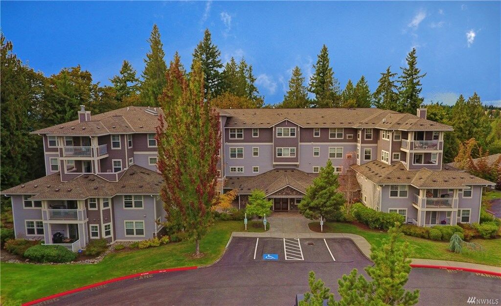 4535 Providence Point Place SE 303, Issaquah, WA 98029/2 bath
