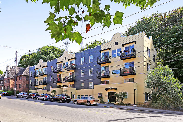 1302 Queen Anne Ave N 2  Seattle WA 98109 photo