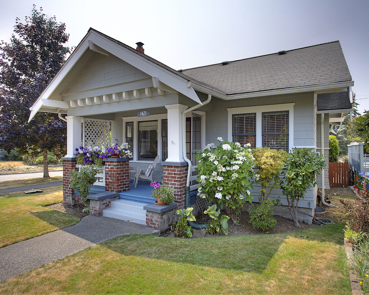 Property Photo:  1421 N 10th St  WA 98403 