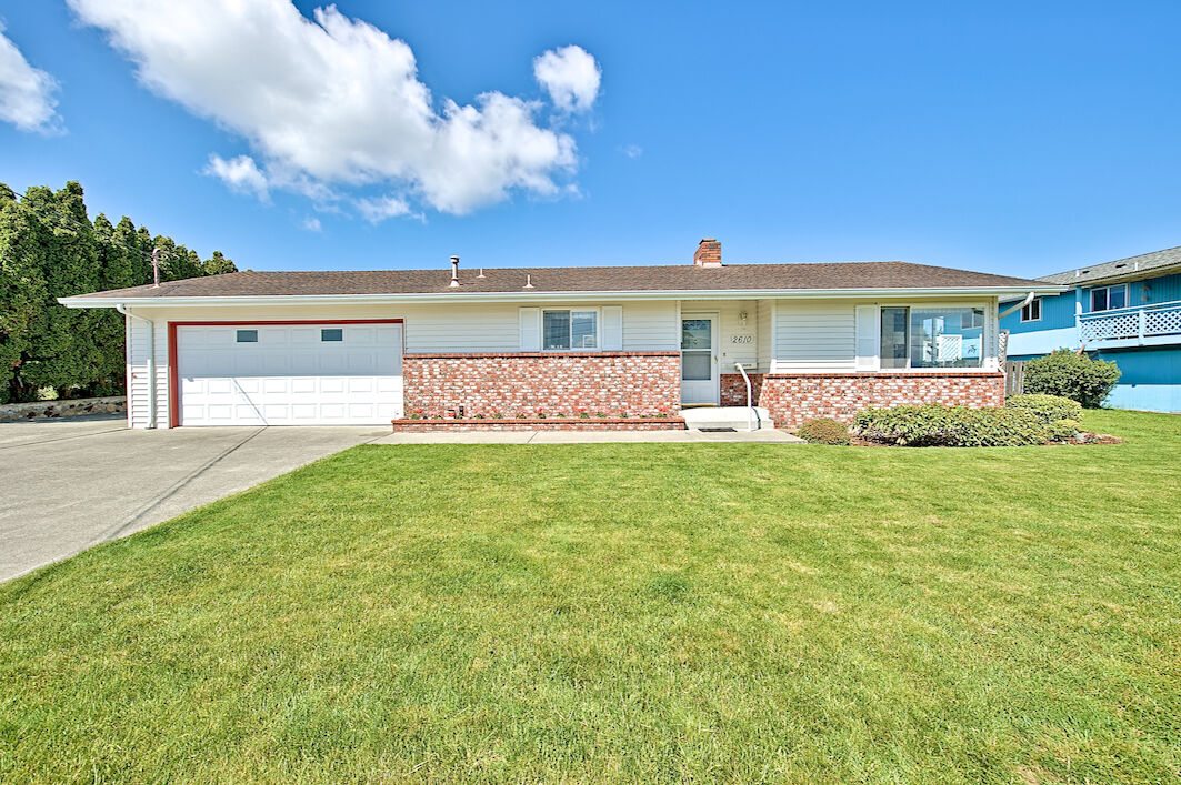 Property Photo: 2610 M Ave WA 98221