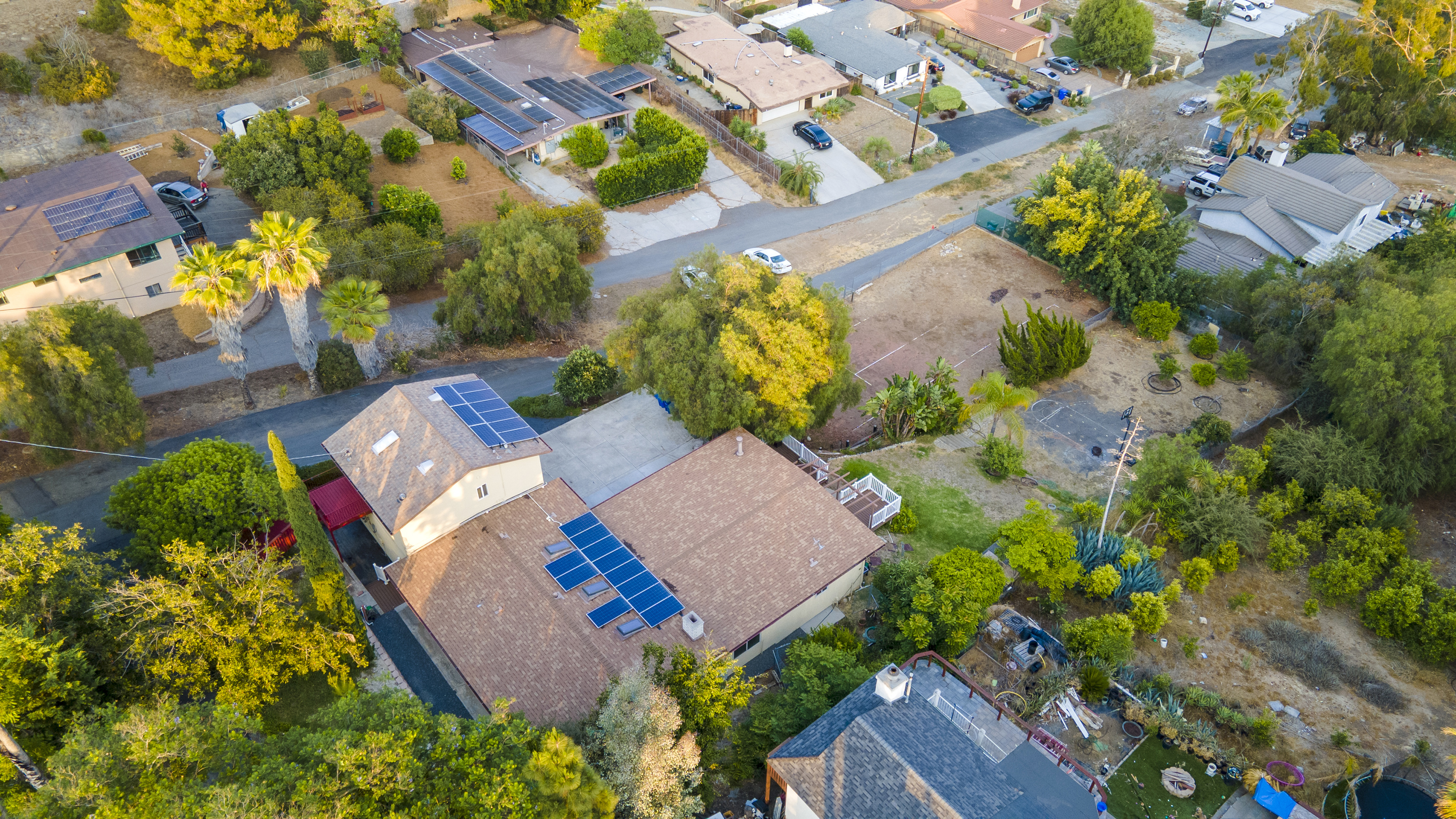 Property Photo:  572 Plumosa Avenue  CA 92081 