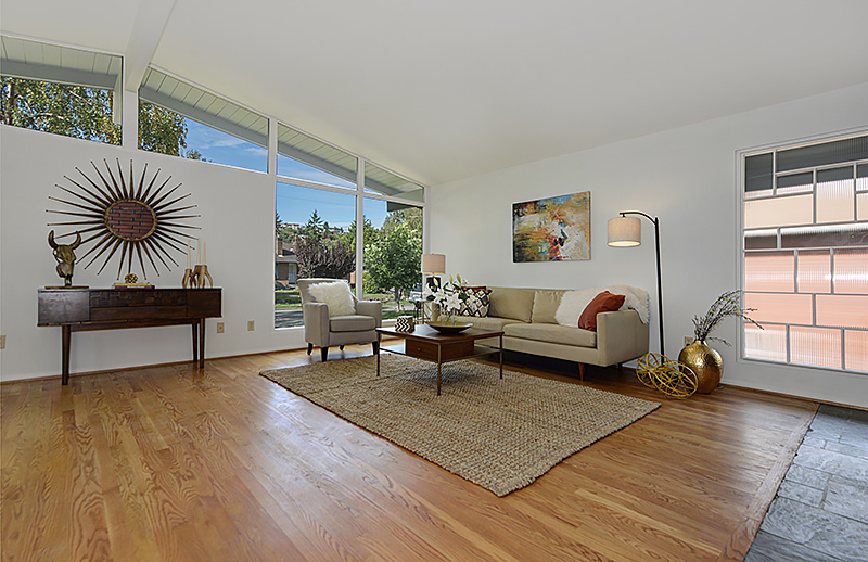 Property Photo: Living room 3218 33rd Ave W WA 98199