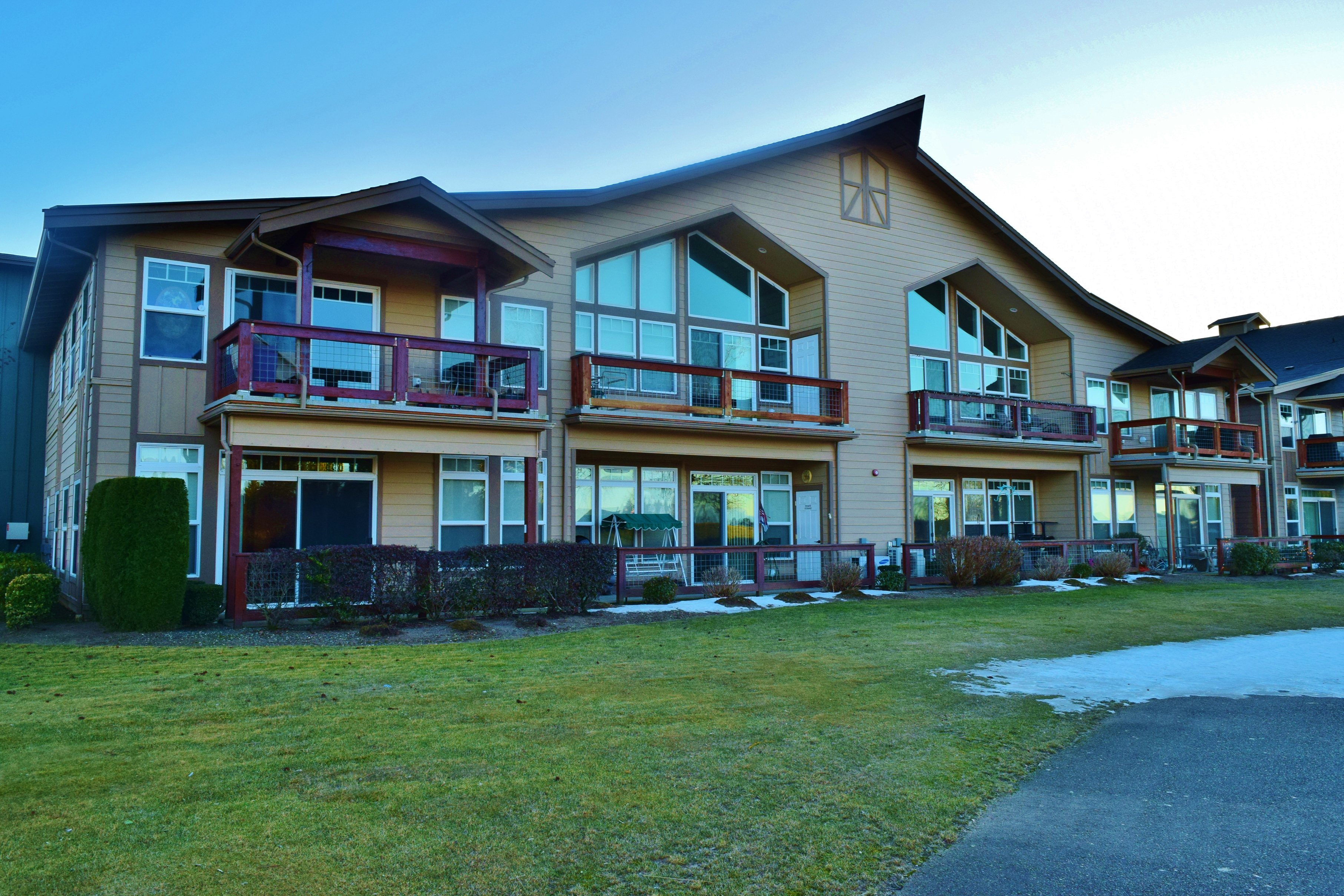 Property Photo: Exterior Views 312 Homestead Blvd 104  WA 98264 