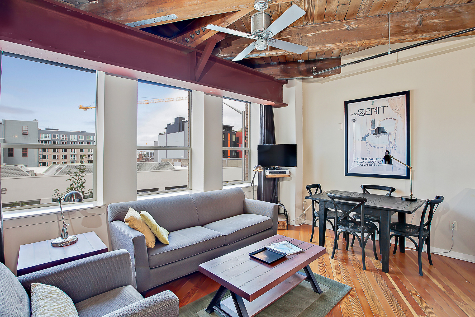 Property Photo: Living room/dining area 1408 12th Ave 202  WA 98122 