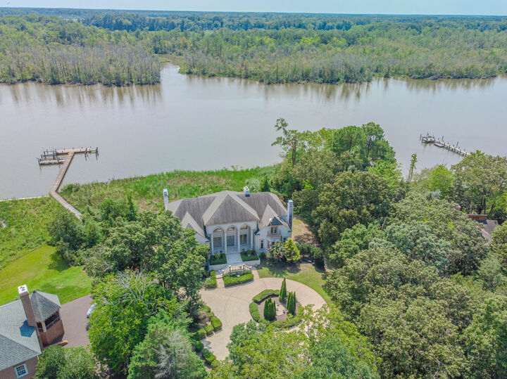 Property Photo: 5387 Royal Mile Boulevard MD 21801