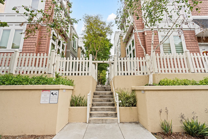 Property Photo: 218 Grayson Terrace CA 95126