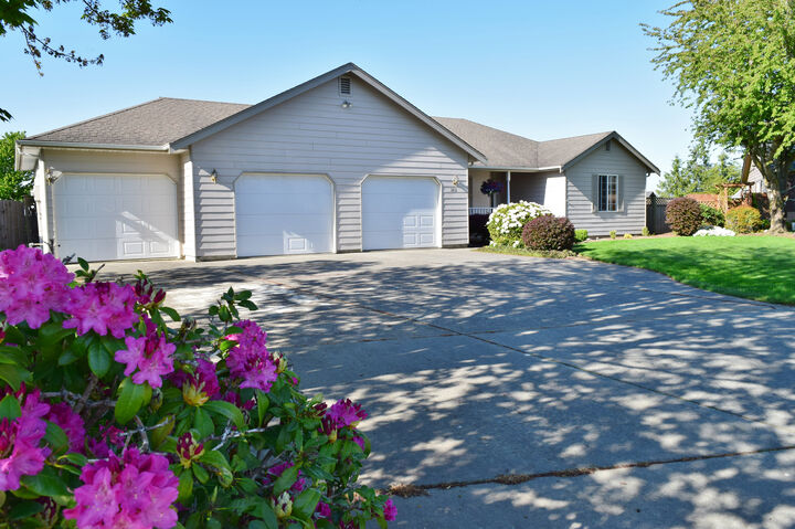 Property Photo: Exterior Views 1812 Pine Cir WA 98264