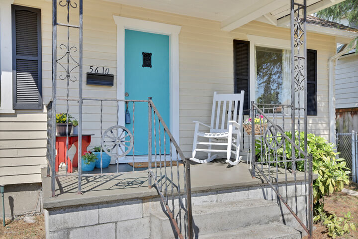 Property Photo: 5610 S Oakes St WA 98409