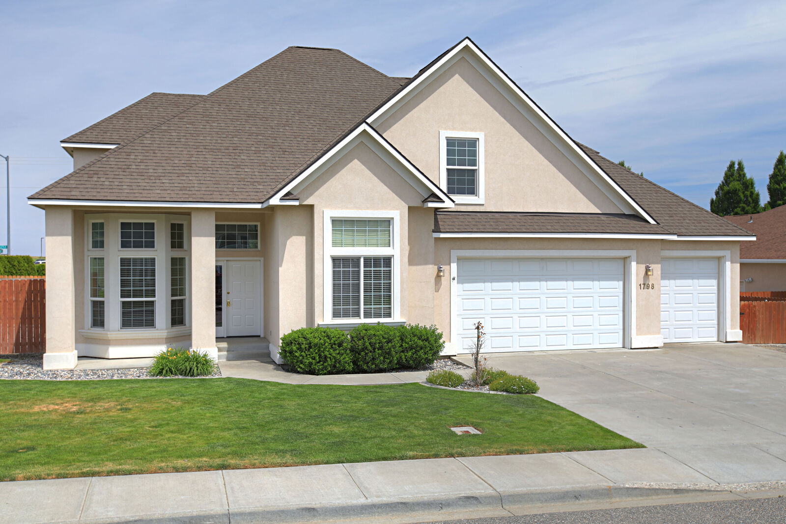 Property Photo:  1798 Sauvignon St.  WA 99352 