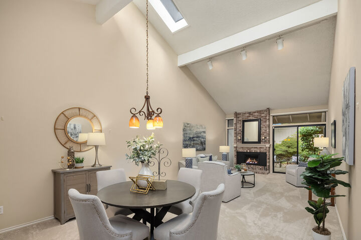 Property Photo:  118  143rd Place NE 21B  WA 98007 