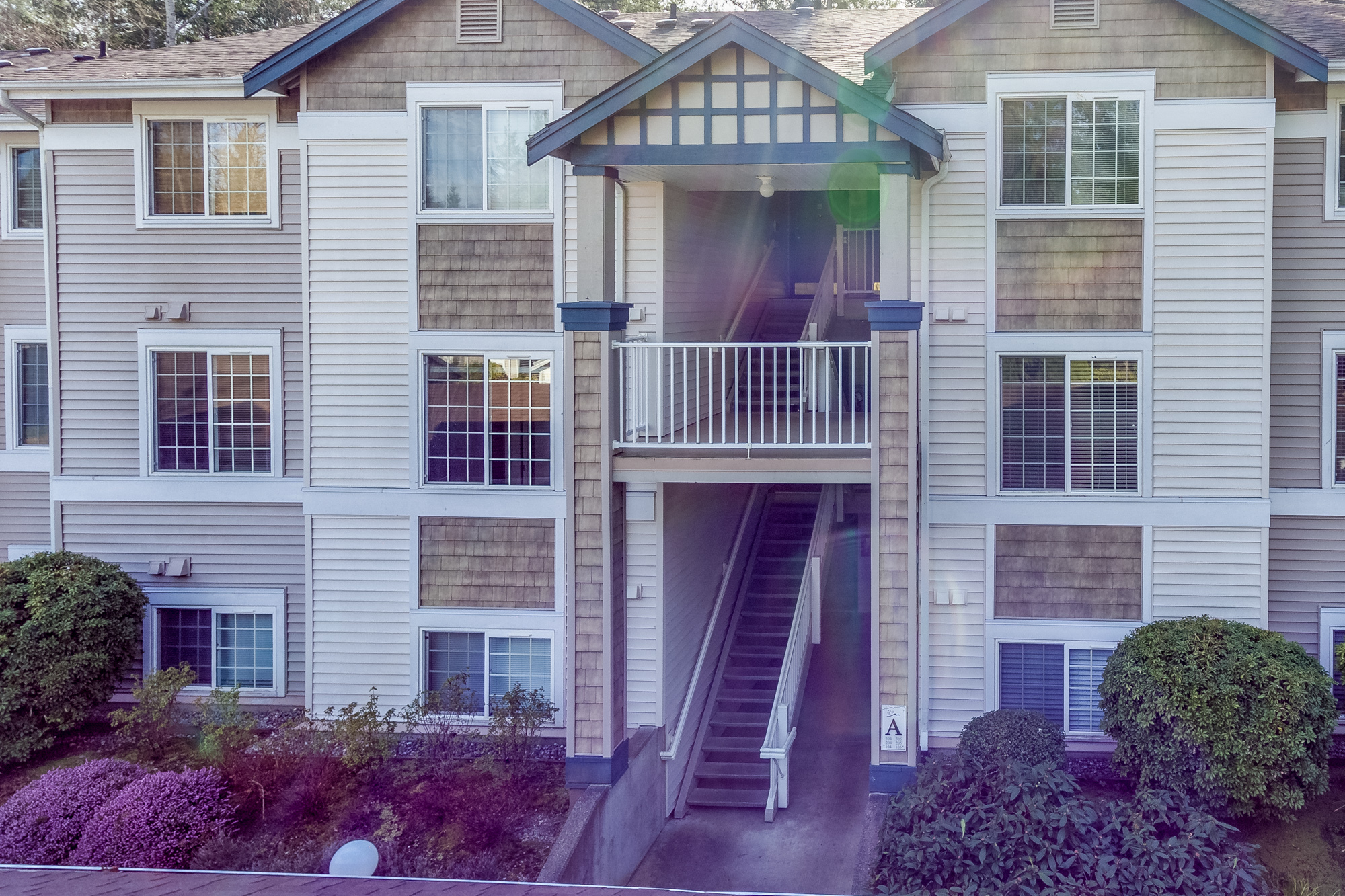 Property Photo:  25235 SE Klahanie Blvd A-204  WA 98029 