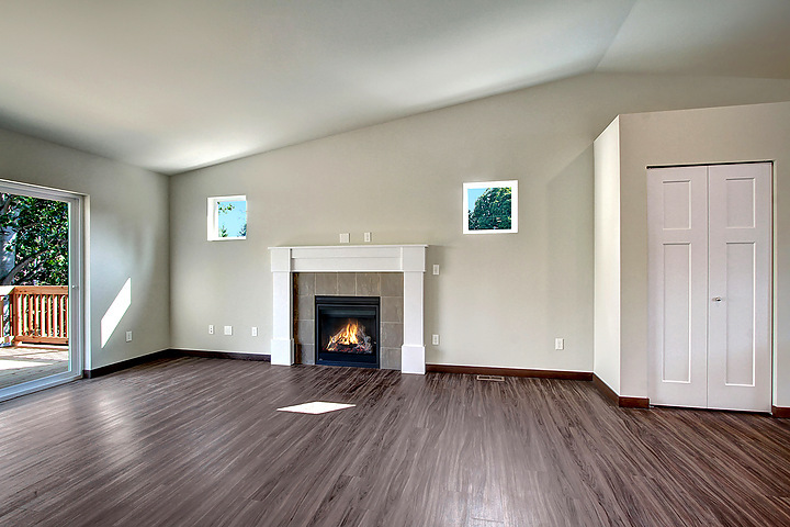 Property Photo: Great Room 4125 Grand Ave WA 98203