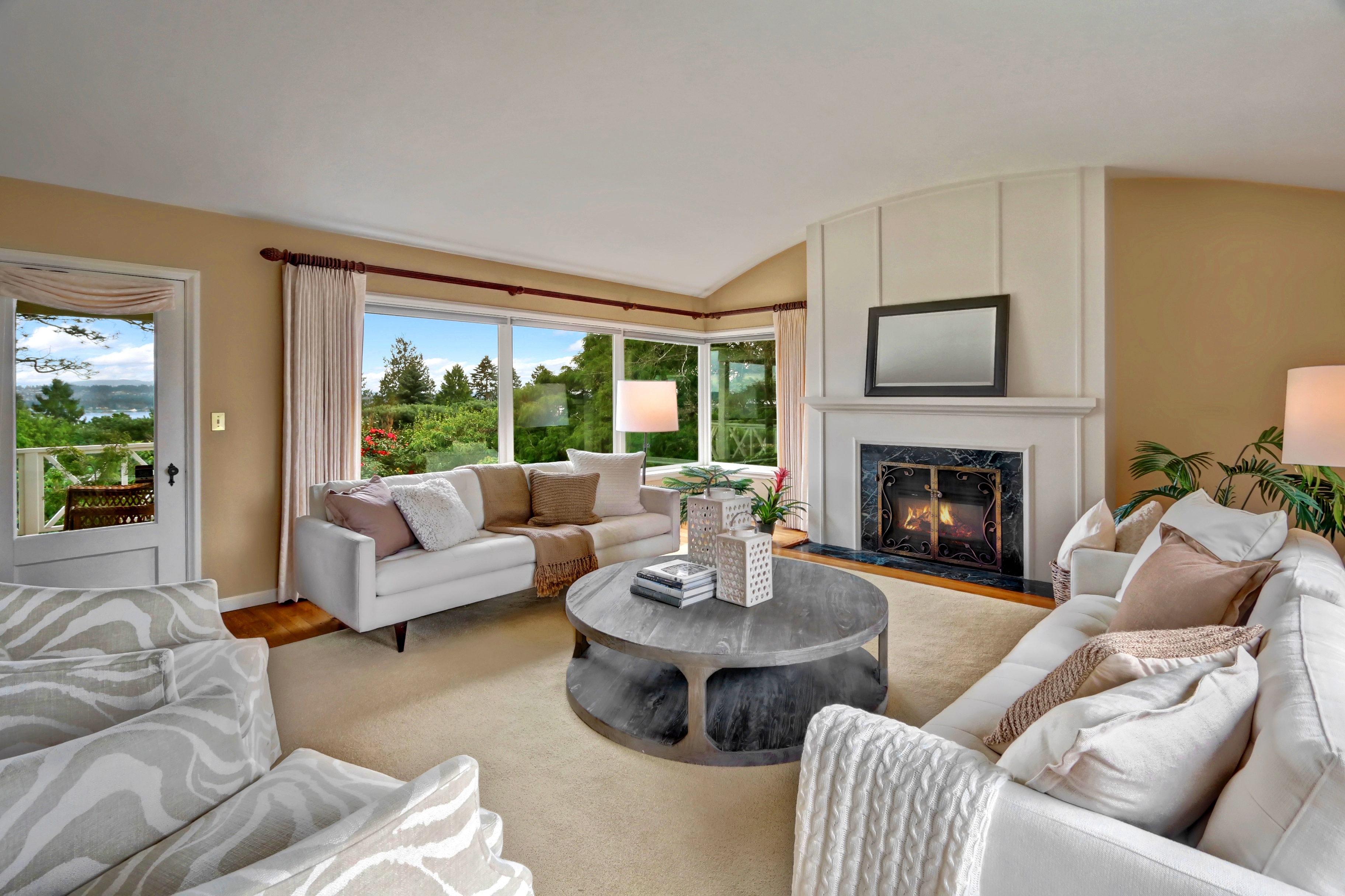 Property Photo: Living room 6073 NE Kelden Place  WA 98105 