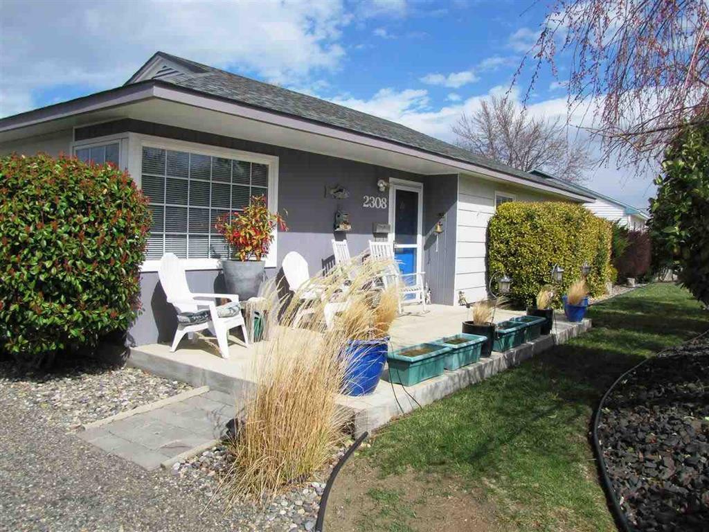 Property Photo:  2308 Frankfort St  WA 99352 