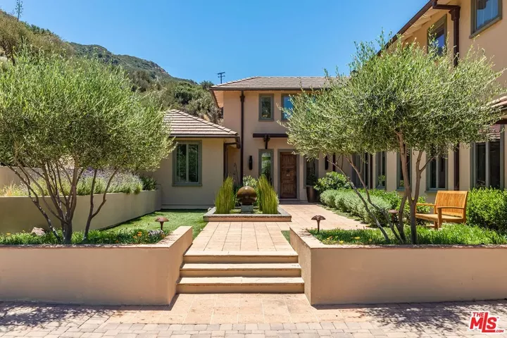 Property Photo:  1045 Cold Canyon Rd  CA 91302 
