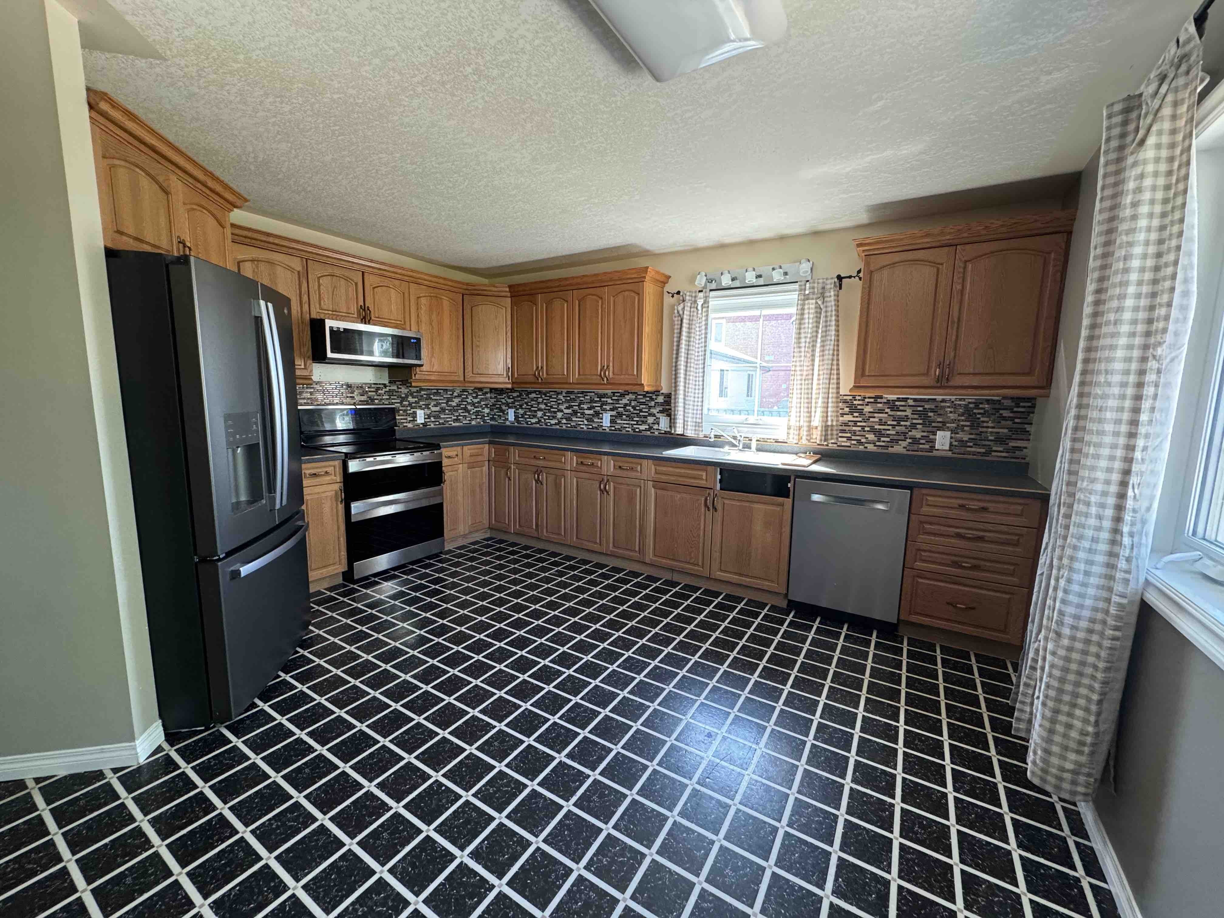 Photo de la propriété:  51 Miron Drive  NT X0E 0R2 