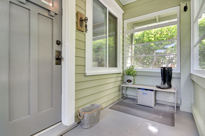 Property Photo: 4315 Fawcett Ave WA 98418