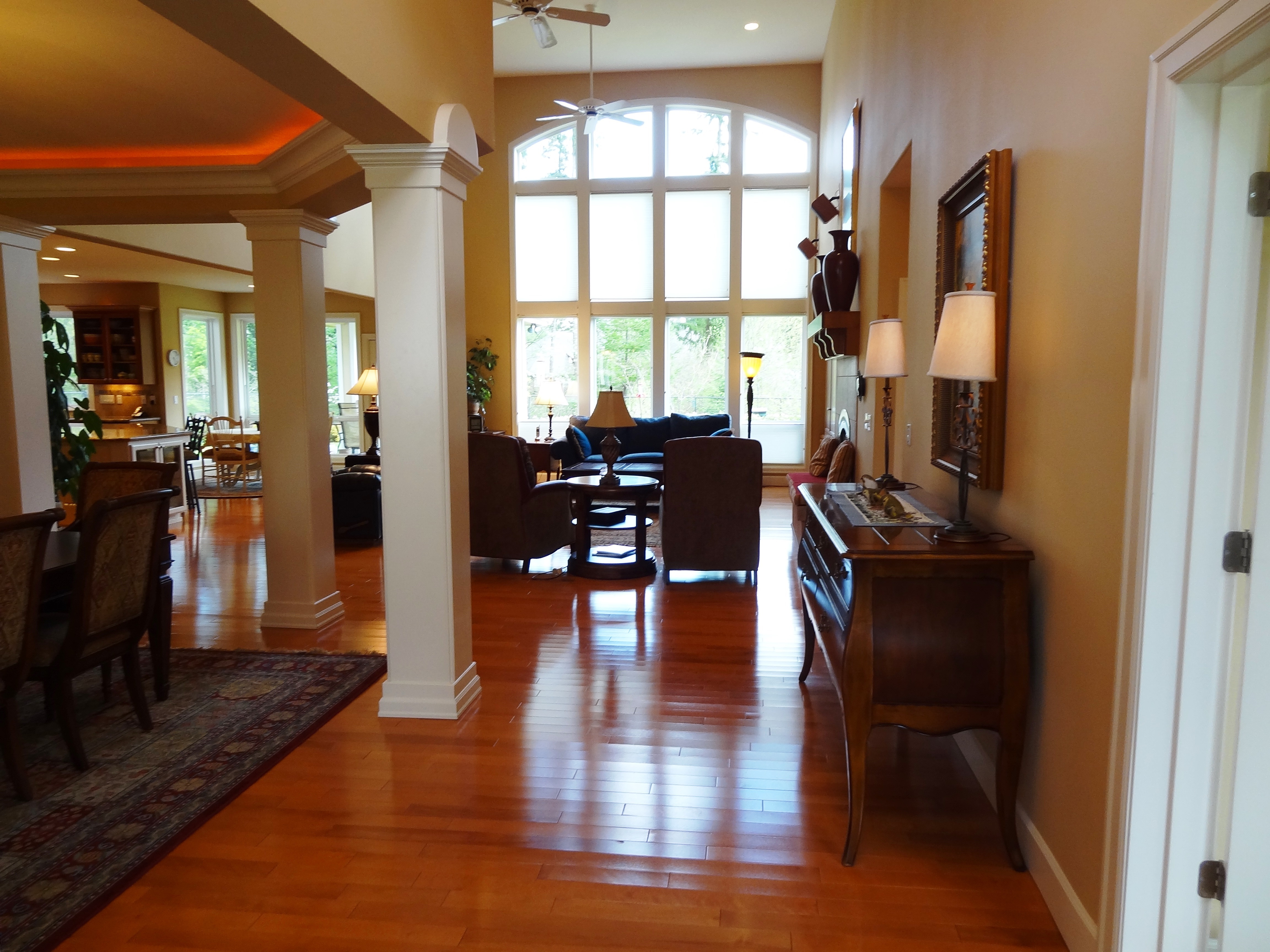 Property Photo: Foyer 20305 SE 236th St WA 98038