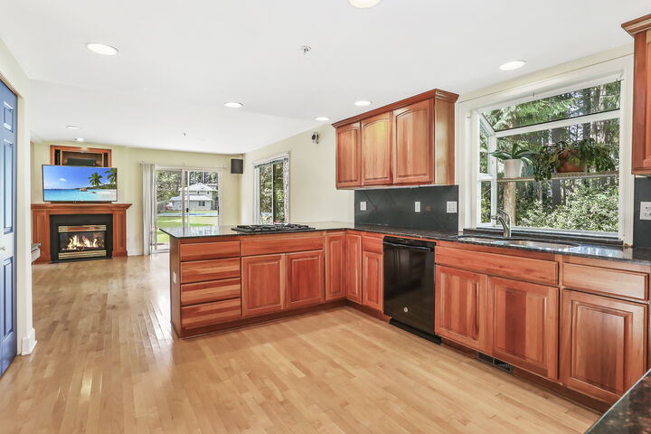 Home for sale in Shoreline 15025 Linden Ave N, Shoreline, WA 98133