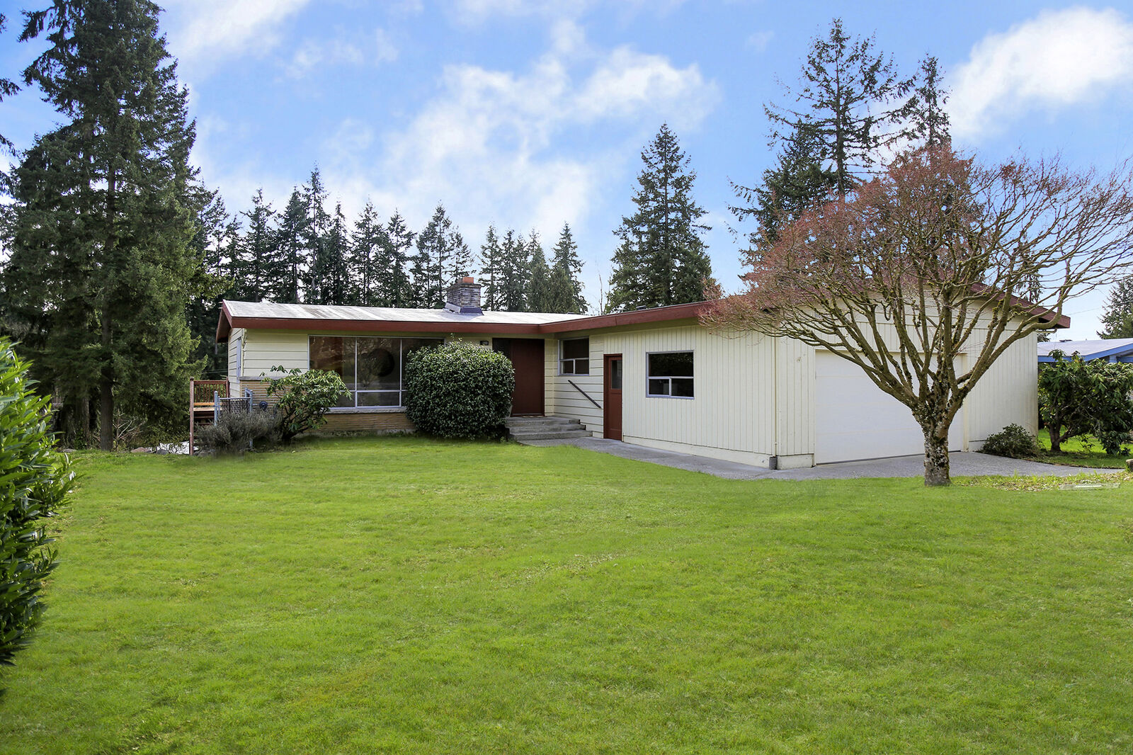 Property Photo: 16631 SE 15th Street WA 98008