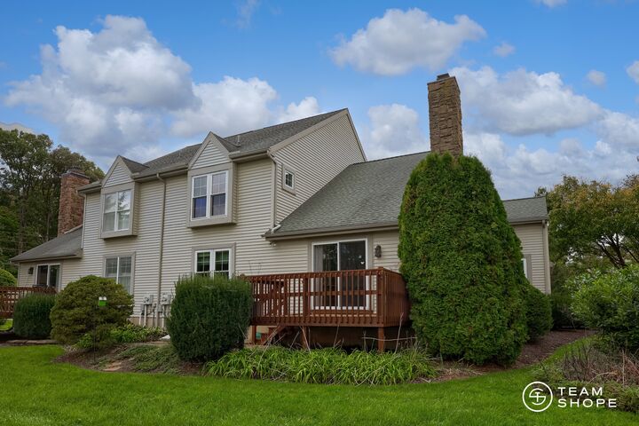 Property Photo: 1274 Crestview Drive PA 17517