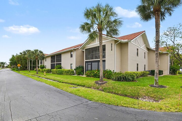 Property Photo:  9652 Windsor Gardens Lane 203  FL 33919 