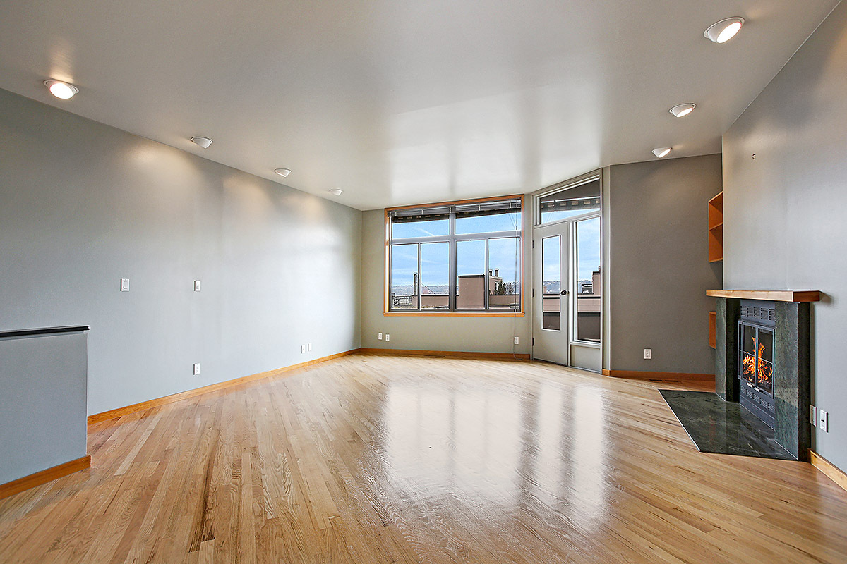 Property Photo: Living room/dining room 88 Virginia St 77 WA 98101