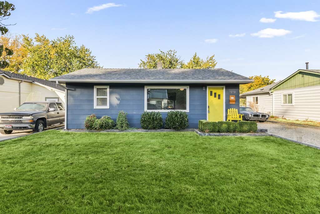 Property Photo:  1919 Hird Avenue  ID 83605 