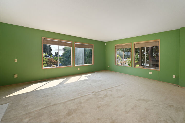 Property Photo: Living Room 4407 30th Avenue W WA 98199