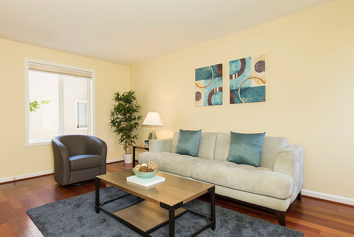 Property Photo: Living room 2815 NE 115th St A  WA 98125 