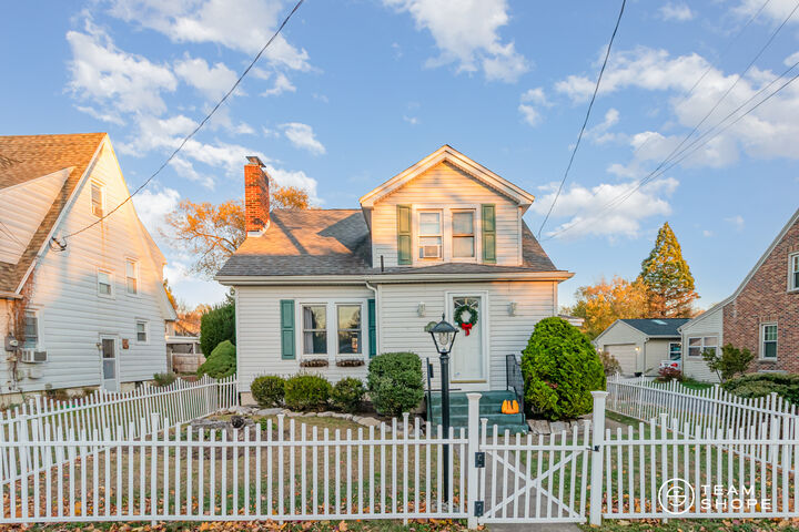 923 N College Street  Carlisle PA 17013 photo