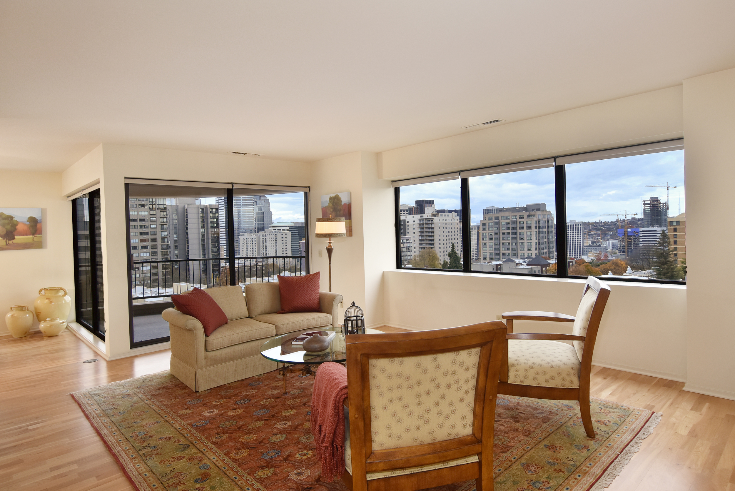 Property Photo: Living & dining room 1301 Spring St 9F  WA 98104 