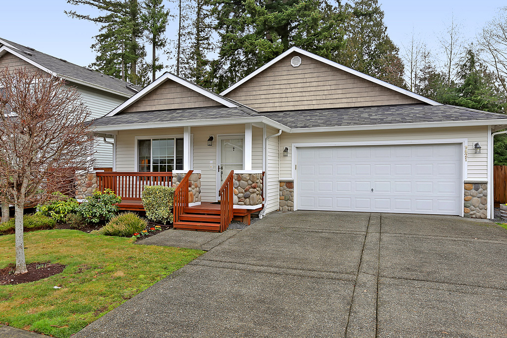 Property Photo:  9621 25th Dr SE  WA 98208 